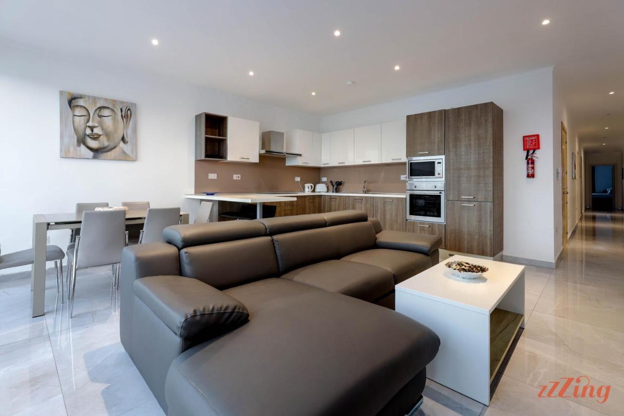 Pretty Beachfront Penthouse In *