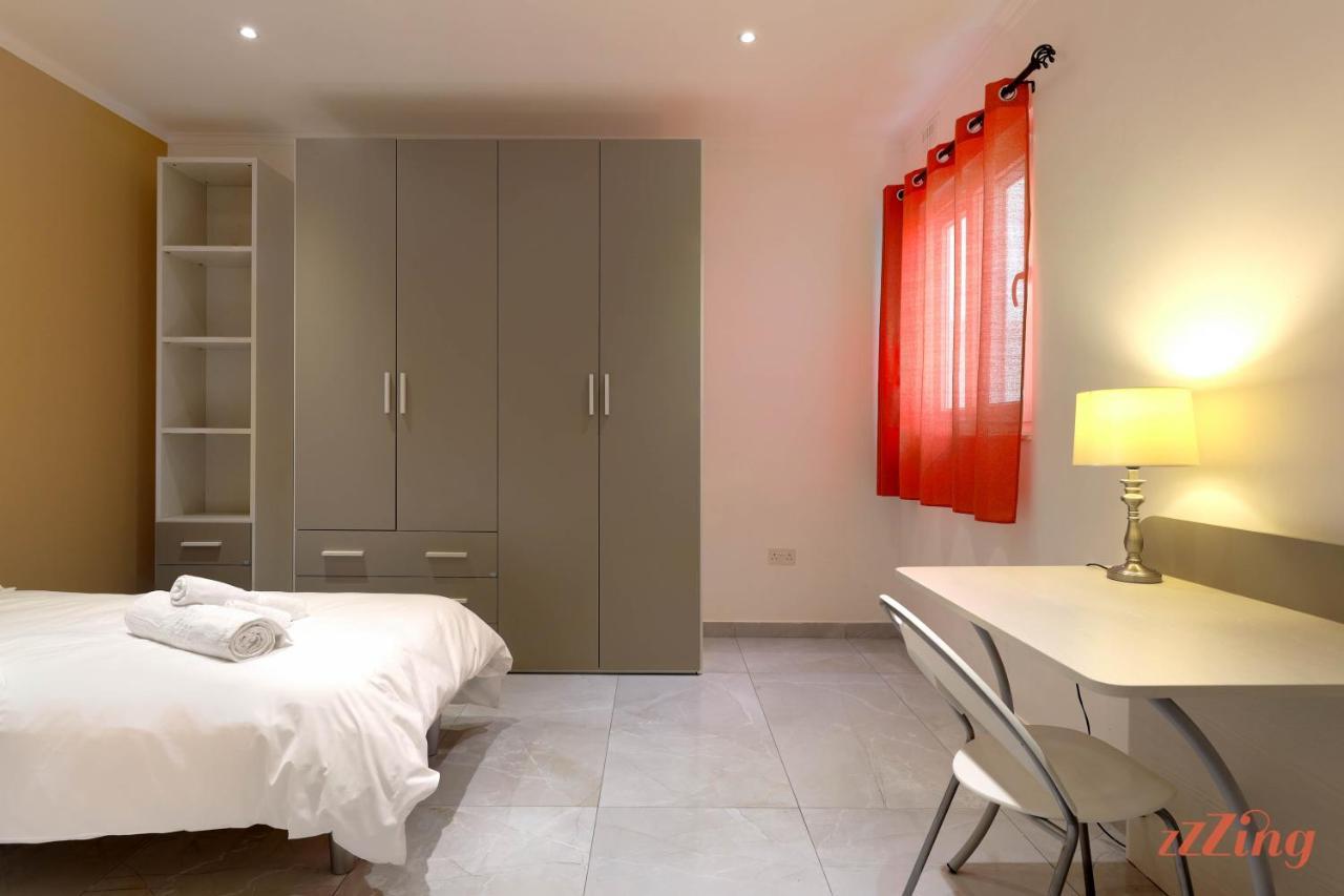 Pretty Beachfront Penthouse In Apartament Mellieħa
